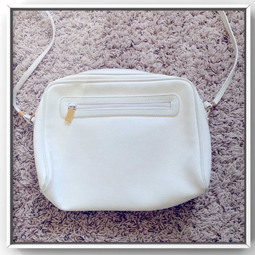 🎉HP 10/30🎉 Authentic Gucci Vintage Crossbody bag, *RARE* ALL White - Picture 2 of 14